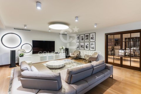 Willa w Marbella, Malaga, Hiszpania 5 sypialni, 592 mkw. nr 157900 – zdjęcie 16