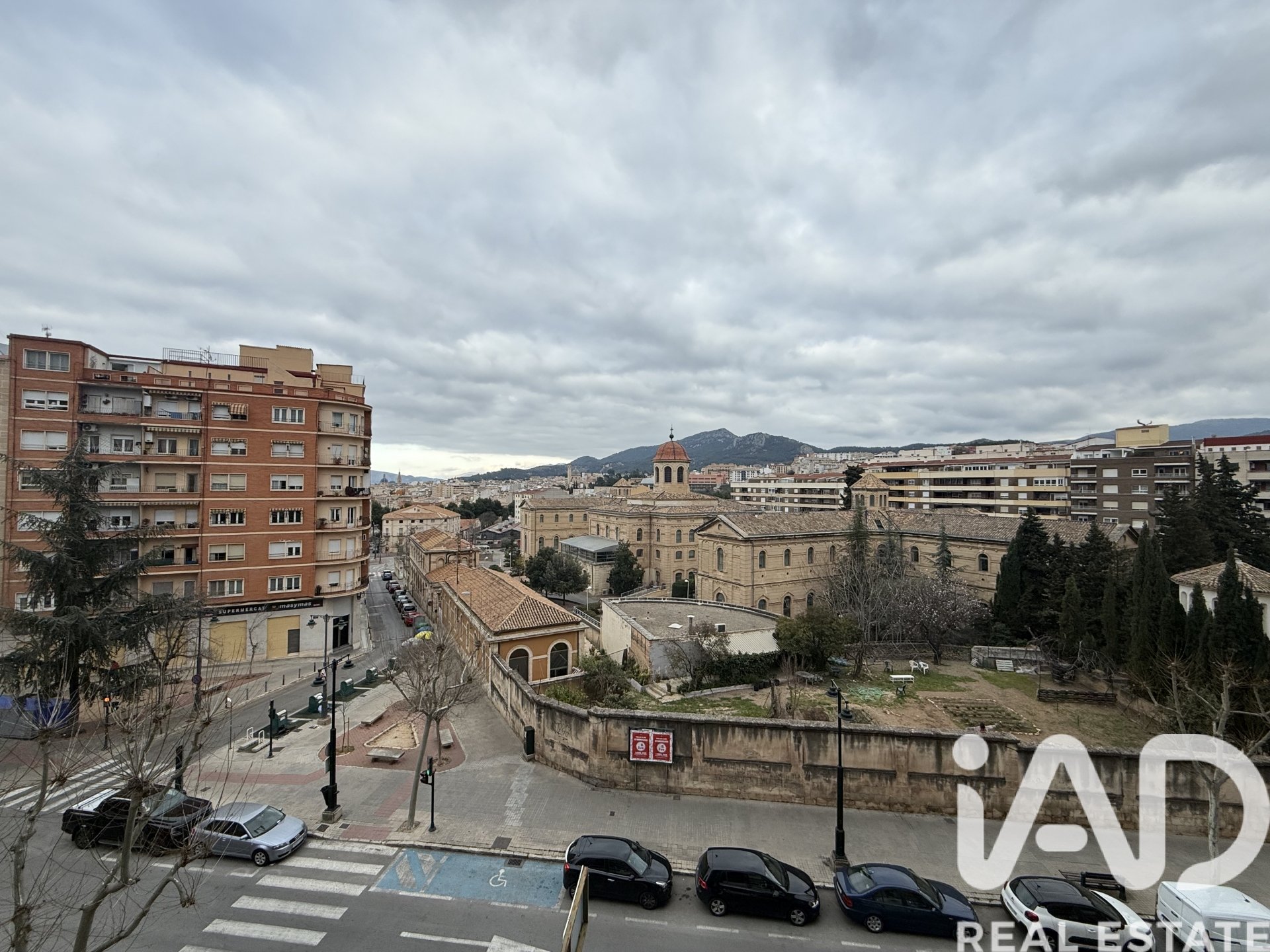 Lägenhet i Alcoy, Alicante, Spanien 3 sovrum,  Nr. 185132