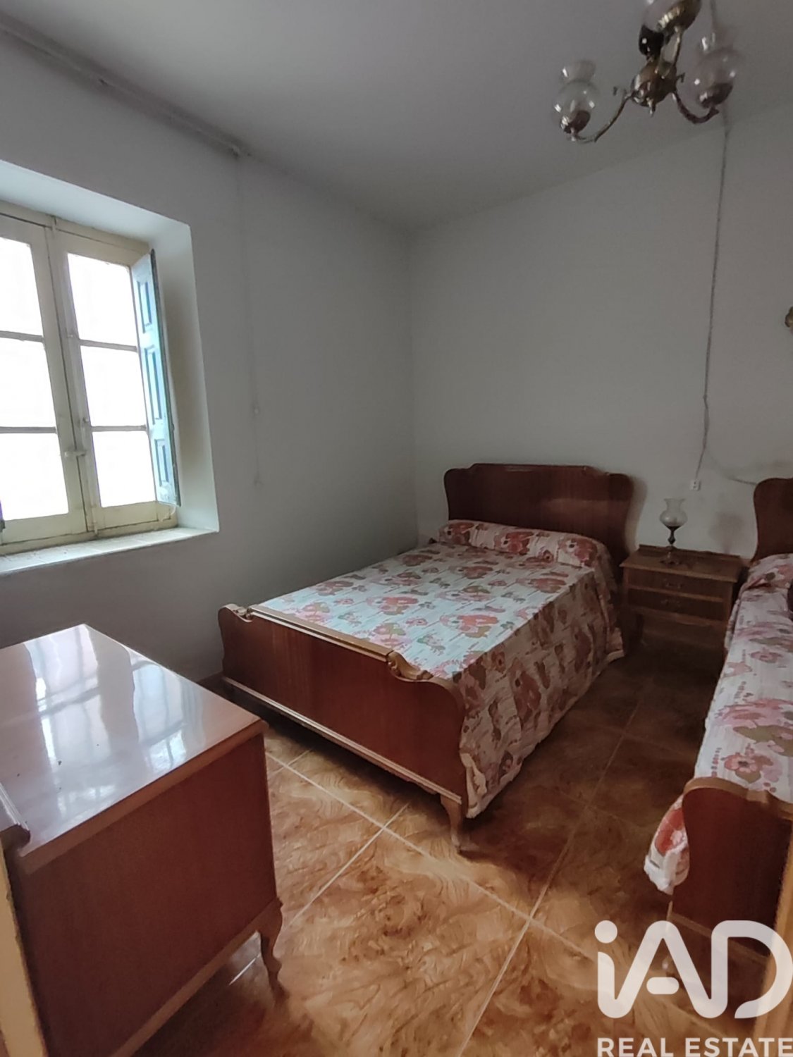 Villa i Veguellina de Orbigo, Leon, Spanien 3 sovrum, 264 kvm. Nr. 185134