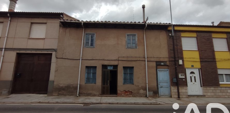 Villa in Veguellina de Orbigo, Leon, Spanien 3 Schlafzimmer, 264 m2 Nr. 185134