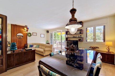 Appartamento a Vilanova i la Geltru, Barcelona, Spagna 3 camere da letto, 93 mq. N° 167564