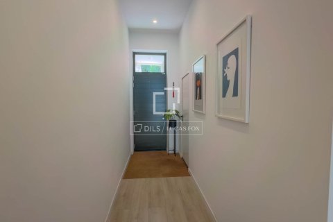Villa en venta en Sant Just Desvern, Barcelona, España 4 dormitorios, 224 m2 No. 167566 - foto 6