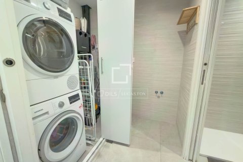 Villa en venta en Sant Just Desvern, Barcelona, España 4 dormitorios, 224 m2 No. 167566 - foto 8