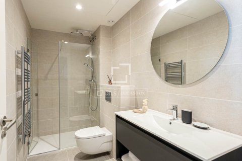 Продажа квартиры в Барселона, Испания 2 спальни, 83м2 №167570 - фото 25