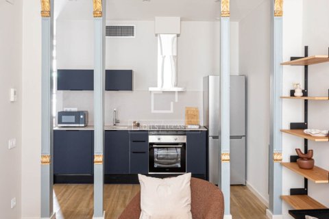 Продажа квартиры в Барселона, Испания 2 спальни, 83м2 №167570 - фото 6