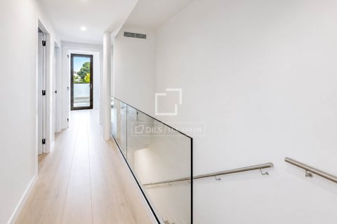 Penthouse w Sitges, Barcelona, Hiszpania 3 sypialnie, 97 mkw. nr 167567 – zdjęcie 11