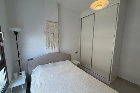 Apartamento en venta en Torrevieja, Alicante, España 2 dormitorios, 75 m2 No. 150044 - foto 14