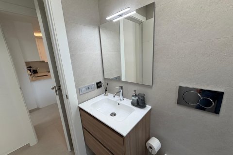 Apartment for sale in Torrevieja, Alicante, Spain 2 bedrooms, 75 sq.m. No. 150044 - photo 10