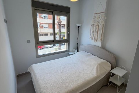 Apartamento en venta en Torrevieja, Alicante, España 2 dormitorios, 75 m2 No. 150044 - foto 16