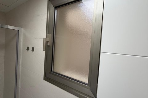 Apartamento en venta en Torrevieja, Alicante, España 2 dormitorios, 75 m2 No. 150044 - foto 17