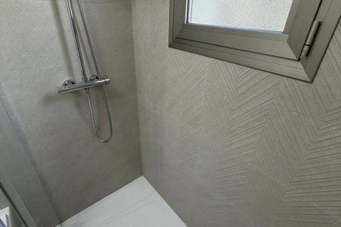 Apartamento en venta en Torrevieja, Alicante, España 2 dormitorios, 75 m2 No. 150044 - foto 12