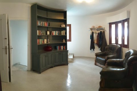 Villa à vendre à Alicante, Espagne, 6 chambres, 325 m2 No. 150048 - photo 30