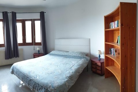 Villa à vendre à Alicante, Espagne, 6 chambres, 325 m2 No. 150048 - photo 18