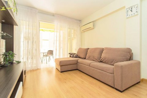 Apartamento en venta en Torrevieja, Alicante, España 3 dormitorios, 125 m2 No. 150046 - foto 6
