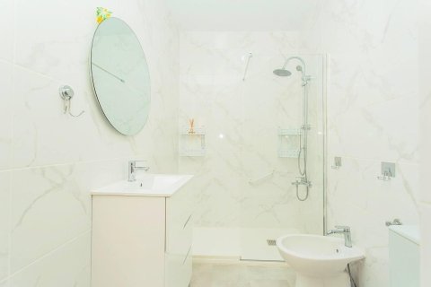 Apartamento en venta en Torrevieja, Alicante, España 3 dormitorios, 125 m2 No. 150046 - foto 15