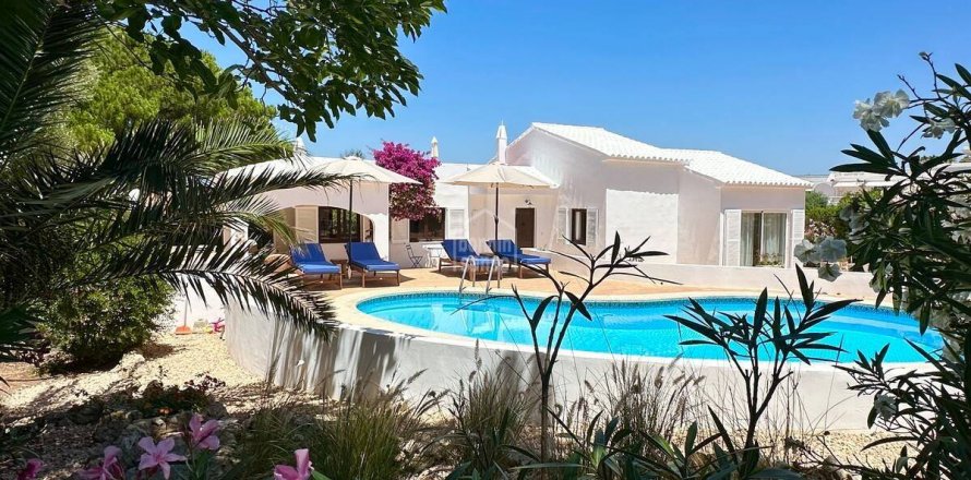 Villa Els Canutells, Menorca, Spain 4 bedrooms, 151 sq.m. No. 110893