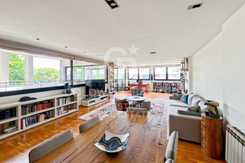 Apartment à louer à Esplugues de Llobregat, Barcelona, Espagne, 3 chambres, 210 m2 No. 160486 - photo 4