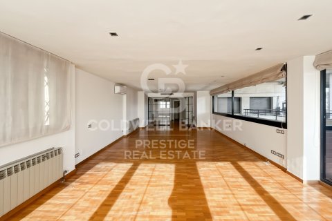 Apartment à louer à Esplugues de Llobregat, Barcelona, Espagne, 3 chambres, 210 m2 No. 160486 - photo 8