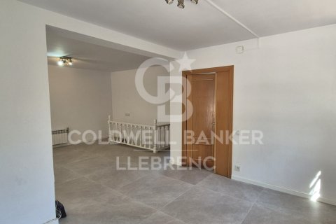 Duplex for rent in Barcelona, Spain 4 bedrooms,  No. 160487 - photo 10