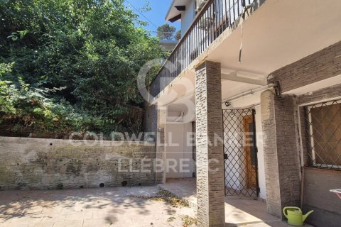 Duplex for rent in Barcelona, Spain 4 bedrooms,  No. 160487 - photo 21