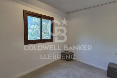 Duplex for rent in Barcelona, Spain 4 bedrooms,  No. 160487 - photo 16