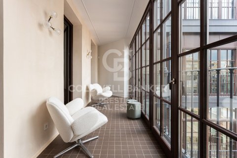 Apartament w Barcelona, Hiszpania 3 sypialnie, 181 mkw. nr 160484 – zdjęcie 18