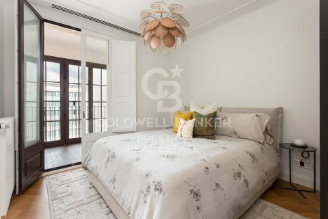 Apartament w Barcelona, Hiszpania 3 sypialnie, 181 mkw. nr 160484 – zdjęcie 14