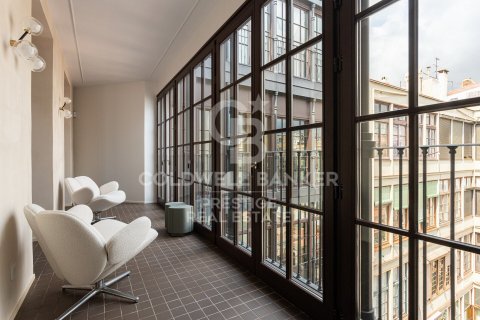 Apartament w Barcelona, Hiszpania 3 sypialnie, 181 mkw. nr 160484 – zdjęcie 17