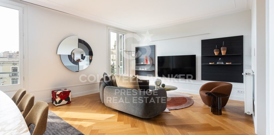 Apartament w Barcelona, Hiszpania 3 sypialnie, 181 mkw. nr 160484