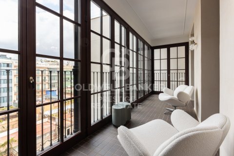 Apartament w Barcelona, Hiszpania 3 sypialnie, 181 mkw. nr 160484 – zdjęcie 29
