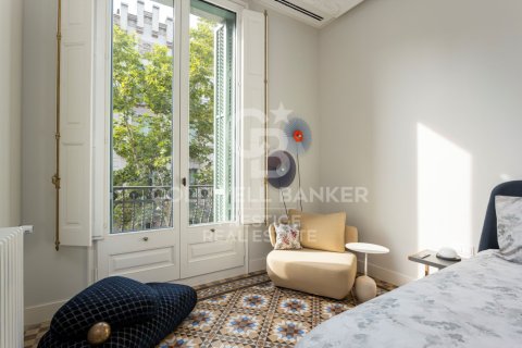 Apartment à louer à Barcelona, Espagne, 3 chambres, 165 m2 No. 160483 - photo 16