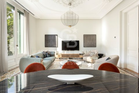 Apartment à louer à Barcelona, Espagne, 3 chambres, 165 m2 No. 160483 - photo 8