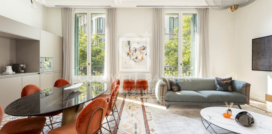 Apartment à Barcelona, Espagne 3 chambres, 165 m2 No. 160483