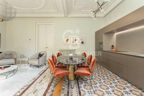 Apartment à louer à Barcelona, Espagne, 3 chambres, 165 m2 No. 160483 - photo 7