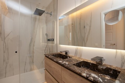 Apartment à louer à Madrid, Espagne, 3 chambres, 175 m2 No. 164570 - photo 22