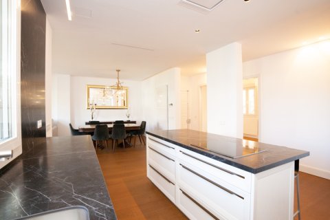 Apartment à louer à Madrid, Espagne, 3 chambres, 175 m2 No. 164570 - photo 6