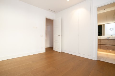 Apartment à louer à Madrid, Espagne, 3 chambres, 175 m2 No. 164570 - photo 26