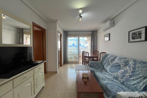 Apartamento en venta en Torrevieja, Alicante, España 2 dormitorios, 62 m2 No. 146710 - foto 12