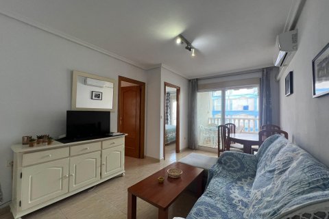 Apartamento en venta en Torrevieja, Alicante, España 2 dormitorios, 62 m2 No. 146710 - foto 11