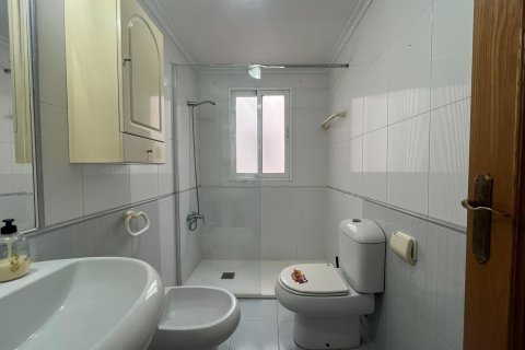 Apartamento en venta en Torrevieja, Alicante, España 2 dormitorios, 62 m2 No. 146710 - foto 30