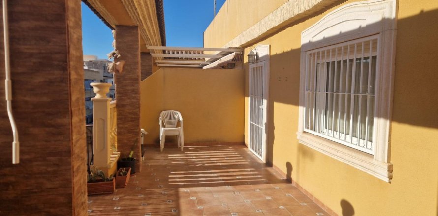 Apartamento en La Florida, Alicante, España 35 m2 No. 146712