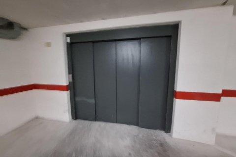 Apartamento en alquiler en Torrevieja, Alicante, España 1 dormitorio, 43 m2 No. 146715 - foto 14