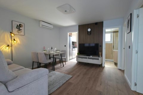 Bungalow in Torrevieja, Alicante, Spain 2 bedrooms, 54 sq.m. No. 196903