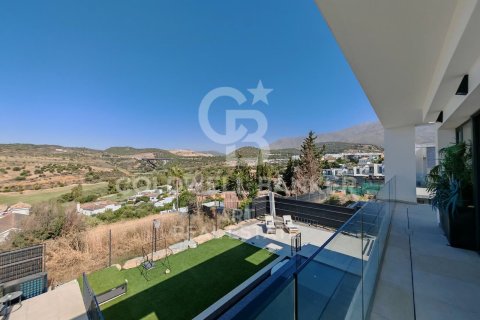 Willa w Estepona, Malaga, Hiszpania 5 sypialni, 316 mkw. nr 157465 – zdjęcie 13