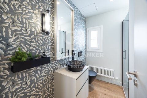 Продажа квартиры в Барселона, Испания 4 спальни, 203м2 №157470 - фото 17