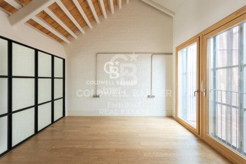 Duplex à vendre à Barcelona, Espagne, 2 chambres, 153 m2 No. 157469 - photo 24