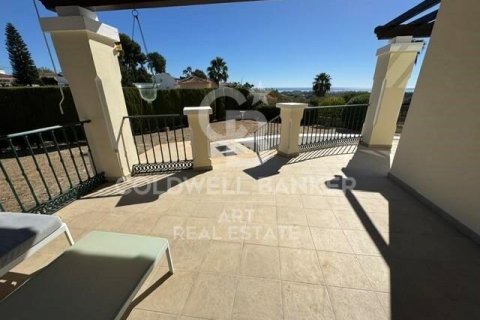 Casa in vendita a Estepona, Malaga, Spagna 5 camere da letto, 334 mq. N° 157466 - foto 4