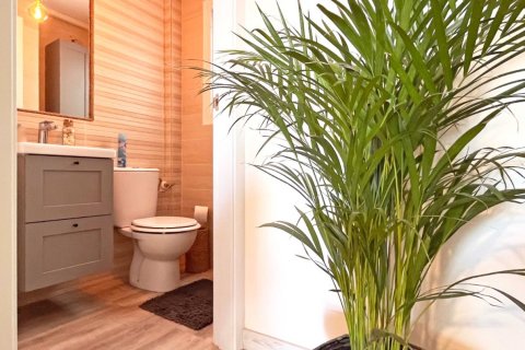 Townhouse à vendre à Torrevieja, Alicante, Espagne, 3 chambres, 75 m2 No. 139456 - photo 13