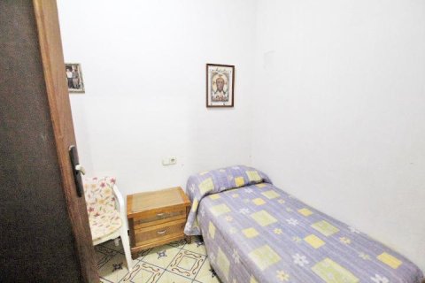 Radhus till salu Guardamar del Segura, Alicante, Spanien 3 sovrum, 129 kvm. Nr. 139460 - foto 15