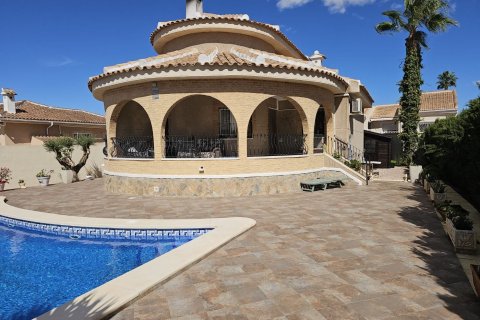 Villa till salu Benijofar, Alicante, Spanien 3 sovrum, 119 kvm. Nr. 139459 - foto 1